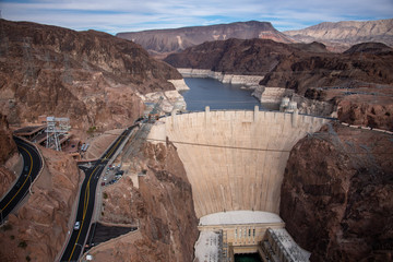 the hoover Dam at the boarder between Arizona and Nevada