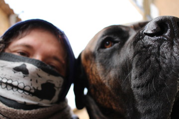 cane corso et femme 