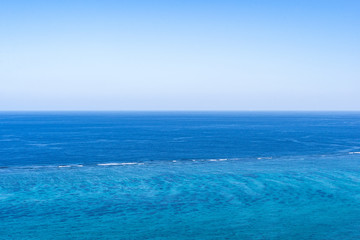 (石垣島)青い海とリーフ
