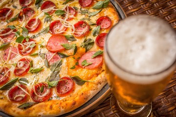 pizza beer