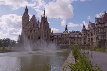 Polskie zamki-Moszna © amadeusz