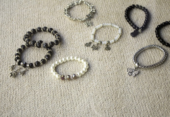 Pearl bracelets shop