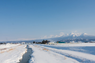 Fototapeta na wymiar Tokachi mountain range