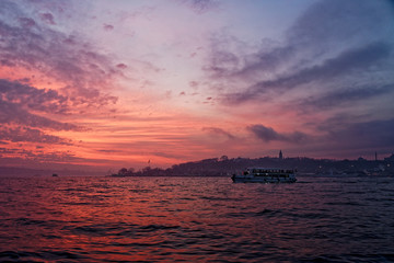 Fototapeta na wymiar イスタンブールの朝焼け