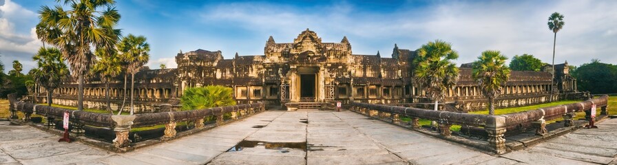 Obraz premium Angkor Wat at sunset. Siem Reap. Cambodia. Panorama