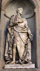 Fototapeta na wymiar Amerigo Vespucci Italian Navigator Statue Uffizi Gallery Florence Italy