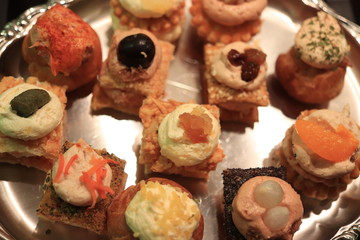 Luxurious decorated snacks