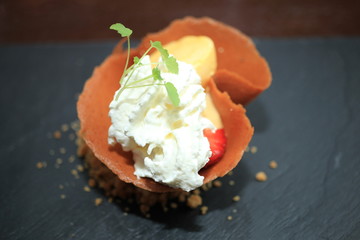 Small fruit dessert