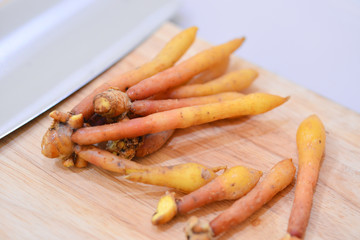 correspondents, vegettables,knife,yellow,chopping block,cook, nature