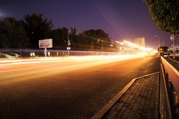 Obraz premium traffic in the city at night