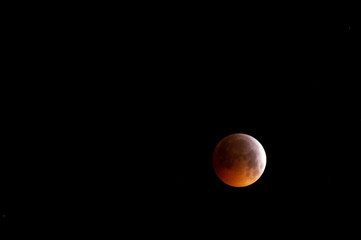 beautiful red full moon eclipse January 2019