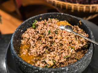 Spicy minced pork salad