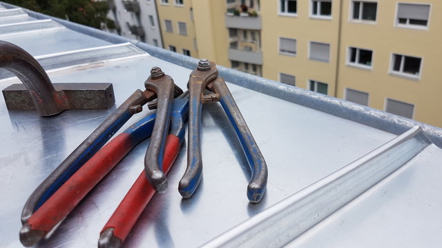 Stehfalzdach auf Gaube bei Biberdach