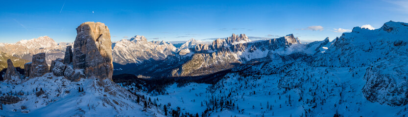 Panorama super hi 5 torri e Dolomiti Ampezzane