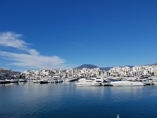 Fototapeta na wymiar Spania malaga marbella hafen porto see Yacht luxus