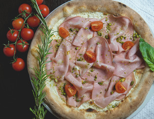 Pizza vom Italiener, Streetfood Mortadella, Foccace
