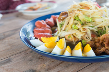 Green papaya salad