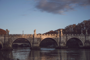 Naklejka premium Il ponte che ci unisce