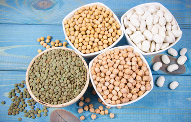 Obraz premium Vegetable protein, legume seeds. Conception of healthy eating.
