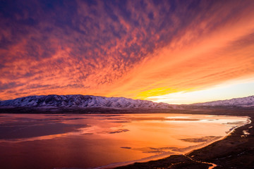 Fototapeta na wymiar Utah Lake Sunset January 3