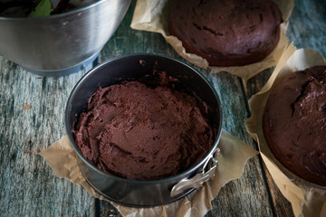 Preparing dark chocolate cake