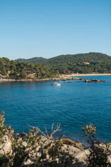 Una ma&ntilde;ana soleada de invierno en la Costa Brava. Visitando Palam&oacute;s y recorriendo el Cam&iacute; de Ronda