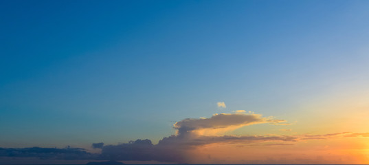 Coloured sunset on Seyshells island. Sea, summer, cloud, sky