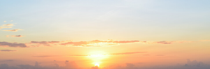 Coloured sunset on Seyshells island. Sea, summer, cloud, sky