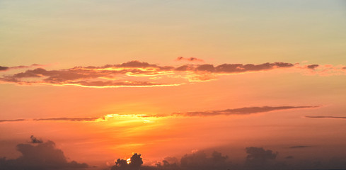 Coloured sunset on Seyshells island. Sea, summer, cloud, sky