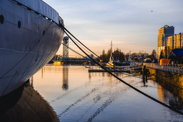 The ship in the city port