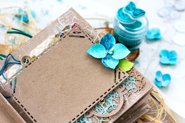 Master class on how to make hydrangea flowers out of paper by hand using cutting knives and scissors.