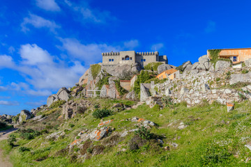 Obraz premium Vista do Santuario da Peninha em Sintra Portugal