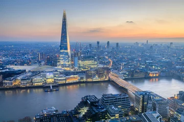 Poster uitzicht op de skyline van Londen bij zonsondergang © Shu