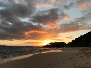 Obraz premium Big Beach Maui Sunset