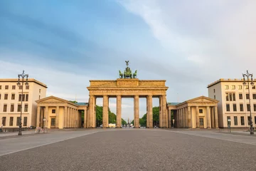 Foto op Aluminium Berlin Germany, city skyline at Brandenburg Gate (Brandenburger Tor) © Noppasinw