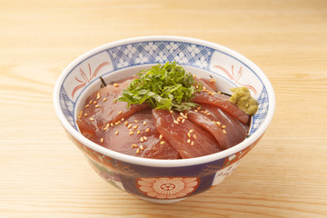 マグロの漬け丼
