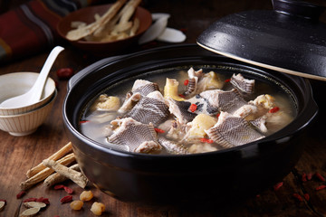  Delicious Chinese food, snake chicken soup