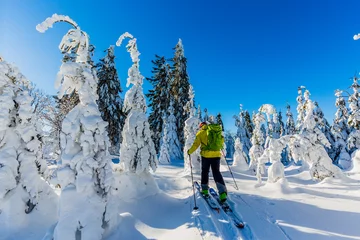 Photo sur Aluminium Sports dhiver Ski in Beskidy mountains. The skituring man, backcountry skiing in fresh powder snow.
