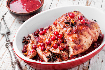Chicken breasts with cranberry sauce