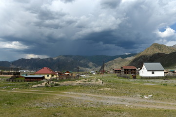 Fototapeta na wymiar The village of Ivnya in the Republic of Altai