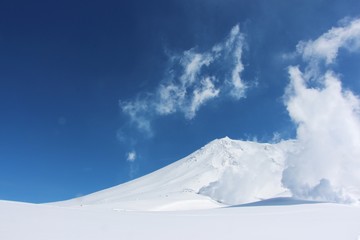 晴れた雪山３　北海道（旭岳）