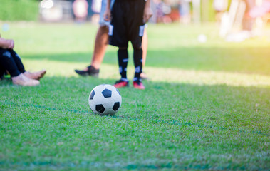 Obraz na płótnie Canvas Kid soccer player do penalty shootout