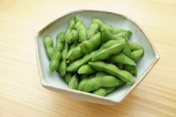 居酒屋のおつまみ 枝豆 茶豆