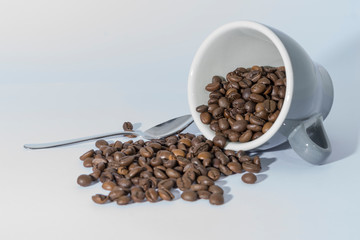 Kaffeetasse , liegend mit Löffel
