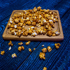 Golden Popcorn with a Golden Crust