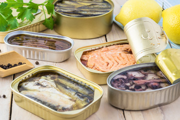 Varieties of canned fish.