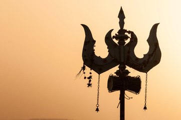 Hindu worship at sundown