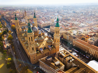 Obraz premium Saragossa with Cathedral Basilica