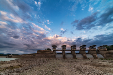 water dam wall