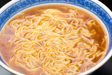 インスタントラーメン